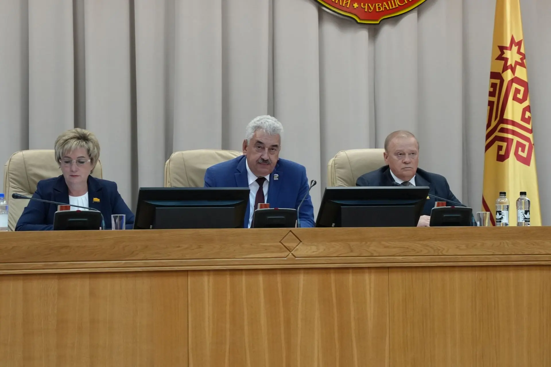 С коллегами приняли закон о дополнительных гарантиях права граждан на обращение в Чувашской Республи
