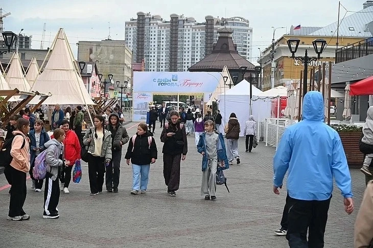 В День города главной праздничной площадкой в Барнауле стала площадь Свободы