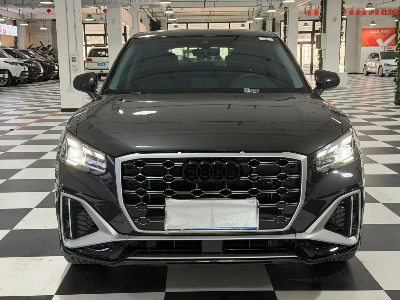 #Audi #AudiQ2L