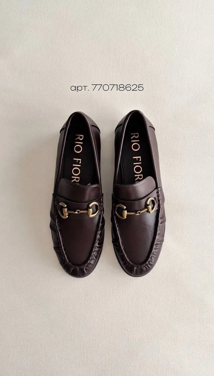 Подборка лоферов на осень с Wildberries👡🛒

🤍 Темно-шоколадные
🤍 Капучино
🤍 Черные с рыжим
🤍 Ры