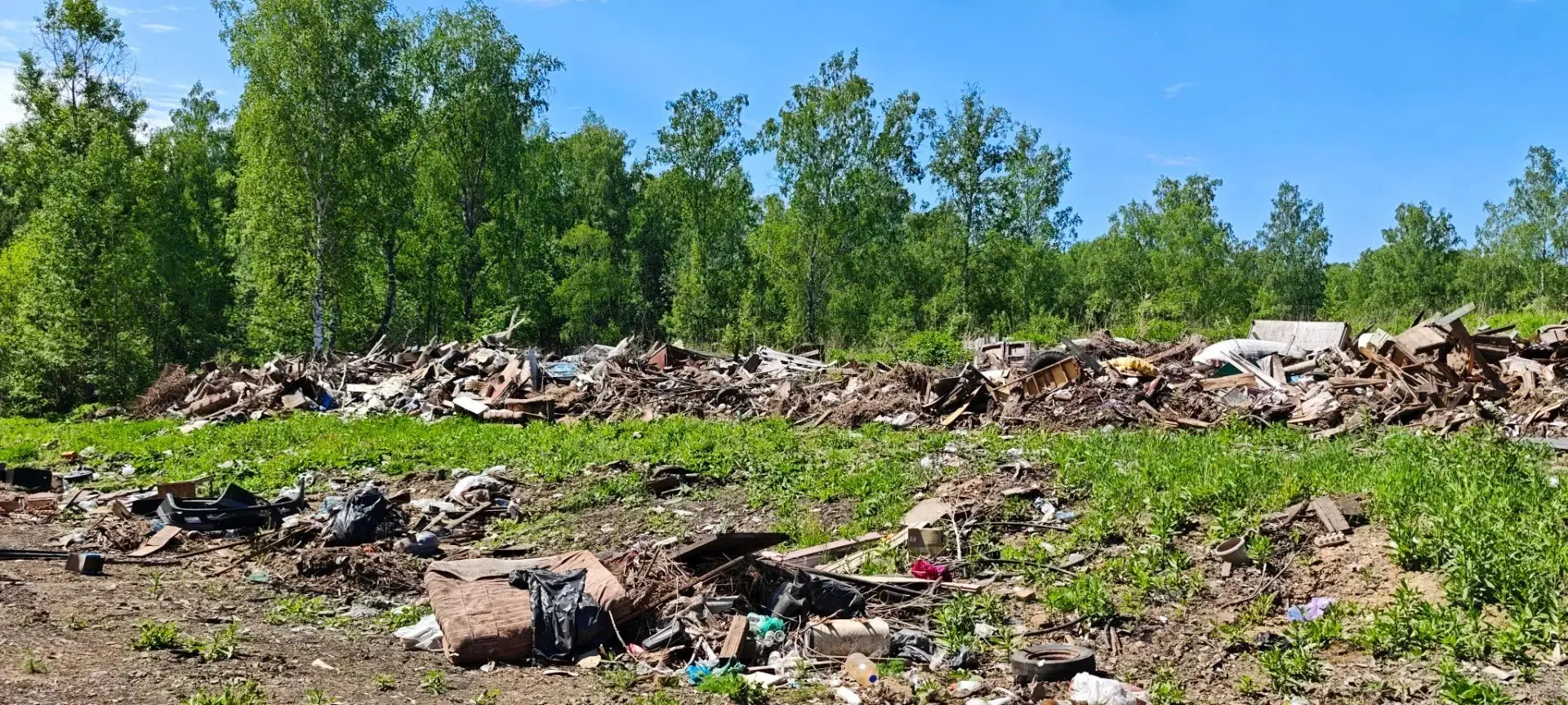 🚨 Свалка возле Павловщины не становится меньше!

Несмотря на все усилия главы Нахвальского терподра