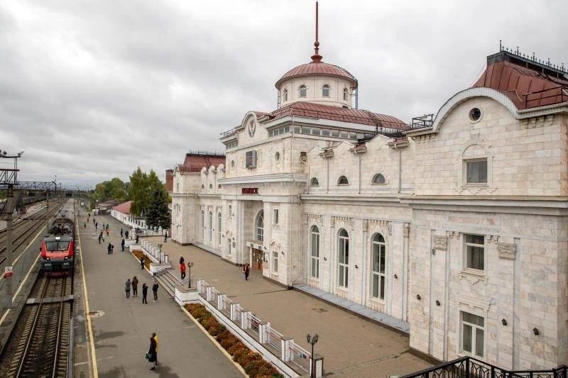 Назначили дополнительный поезд Ижевск – Москва

🚞 На период повышенного спроса в ОАО «РЖД» назначен
