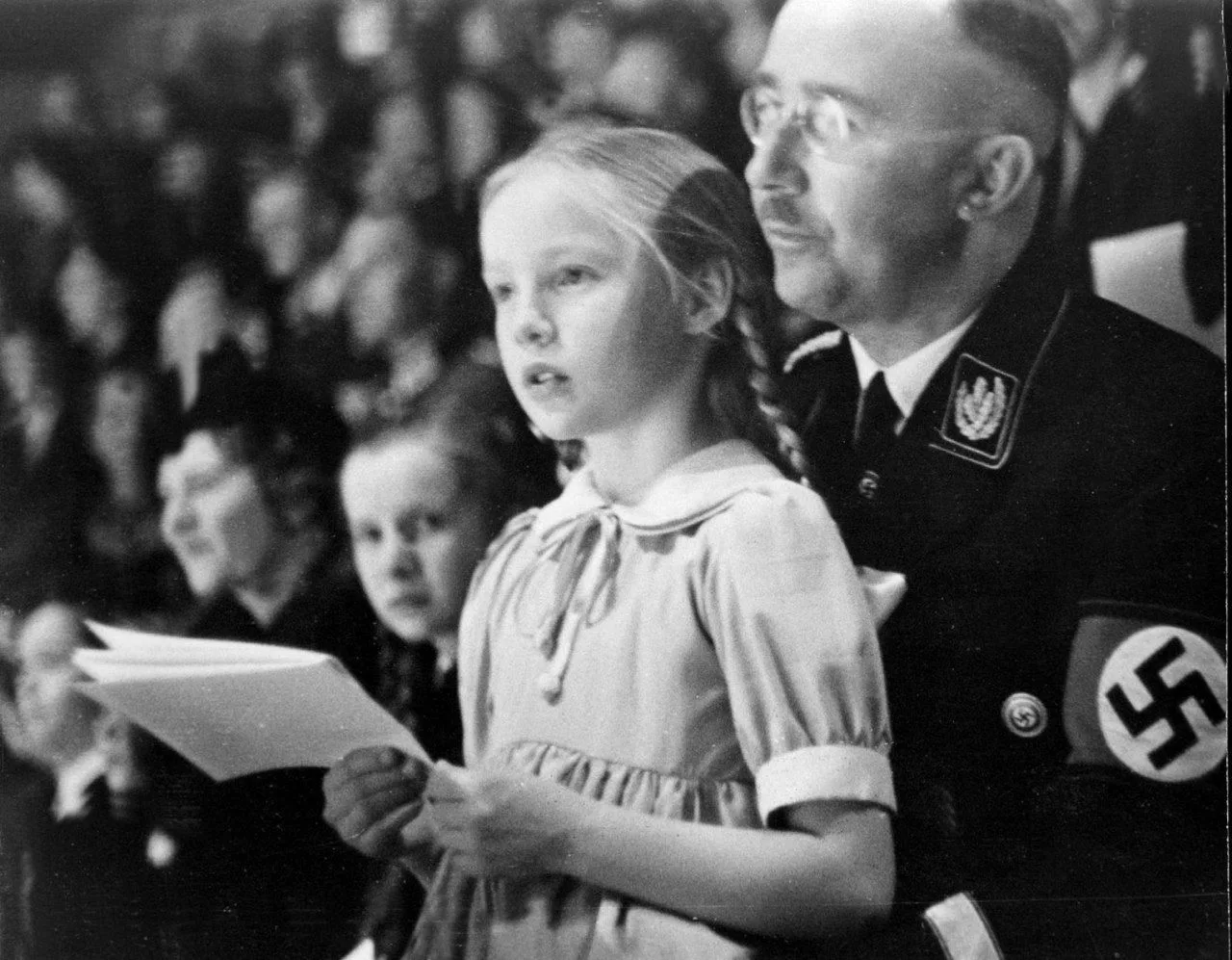 Во времена Третьего рейха в Германии была запущена программа "Lebensborn" (в пер. "Источник жизни"),