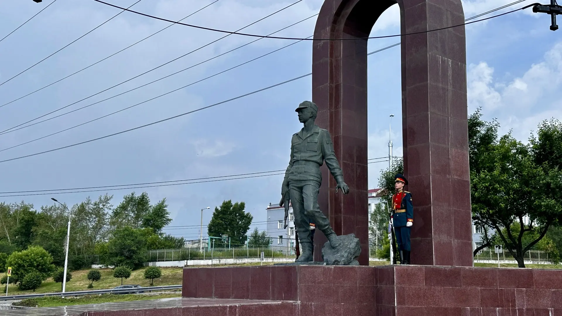 Завтра 2 августа в районе мемориала «Воинам-интернационалистам» 
в Красноярске будет временно ограни