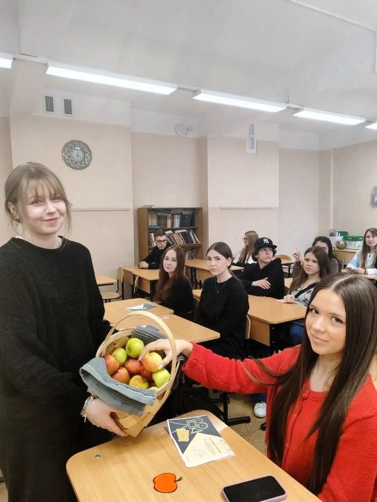 🎬 Как кино помогает выбрать профессию?  В школе №552 завершилось 7-е заседание «Педагогического кино