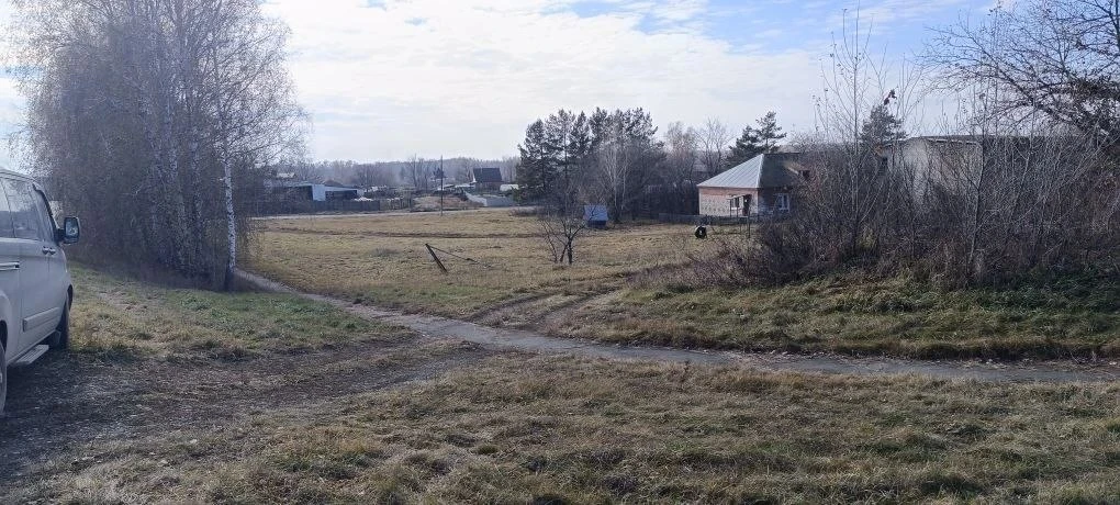 п. ПОЛЕВОДКА , улица Центральная 1в
Прекрасное место для дома,рядом расположен базарчик, чуть дальше