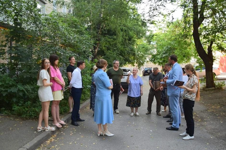 Отчитались и приняли новые наказы: продолжаются встречи депутатов городской Думы  с жит...