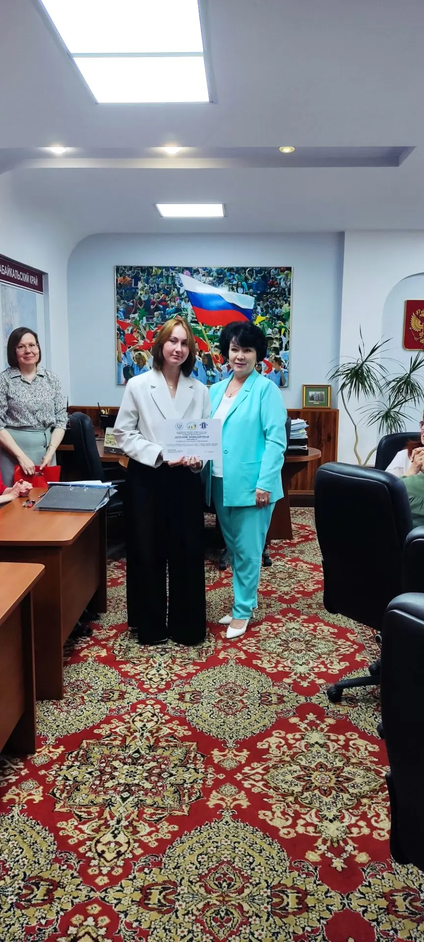 «ХОТИМ БЫТЬ В КОМИССИИ»: В ИЗБИРКОМЕ ЗАБАЙКАЛЬЯ НАГРАДИЛИ ПОБЕДИТЕЛЕЙ ОЛИМПИАДЫ

Сегодняшнее заседан