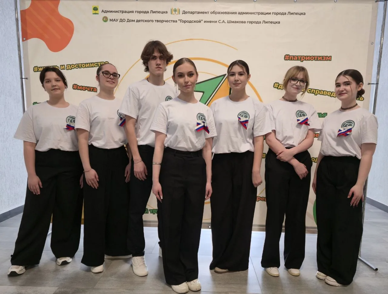 Лидер XXI века ✨️   ✅️  Поздравляем Буранову Карину с 3 местом в номинации "Лидер нового поколения" 