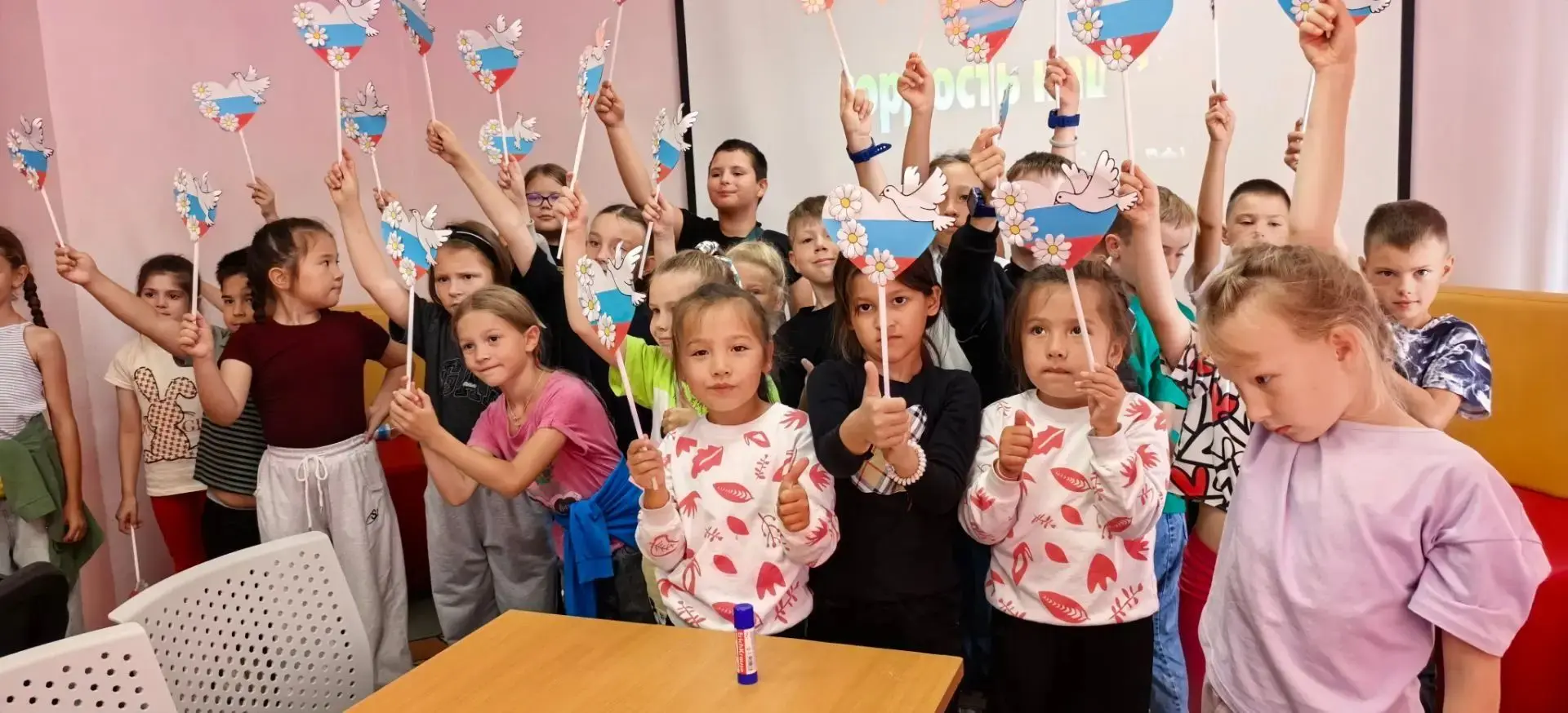 🇷🇺✨ Сегодня мы отмечаем День государственного флага Российской Федерации! Этот день н...