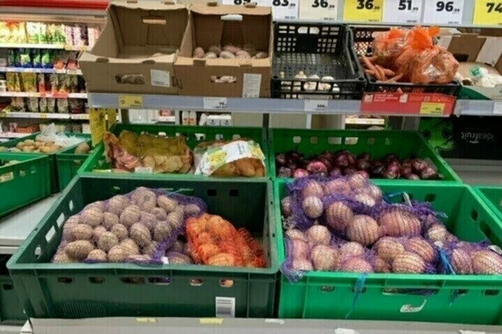 📊Яйца, гречка и сосиски вошли в список наиболее подорожавших продуктов в регионе.
