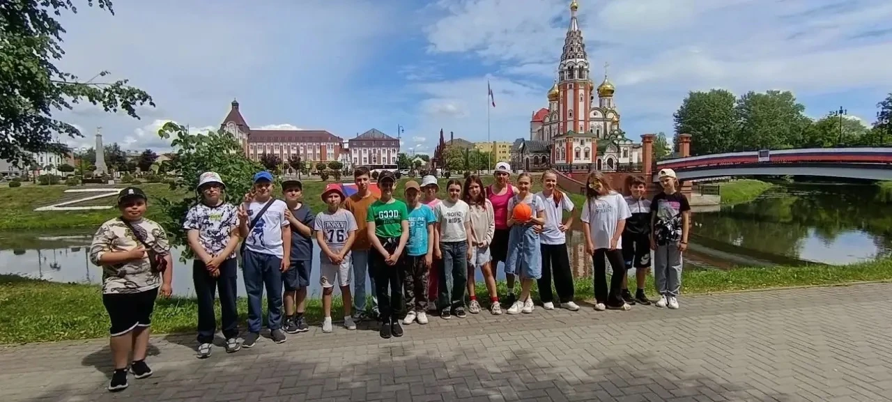🌞 Яркий день в летнем пришкольном лагере: веселье, творчество и приключения!