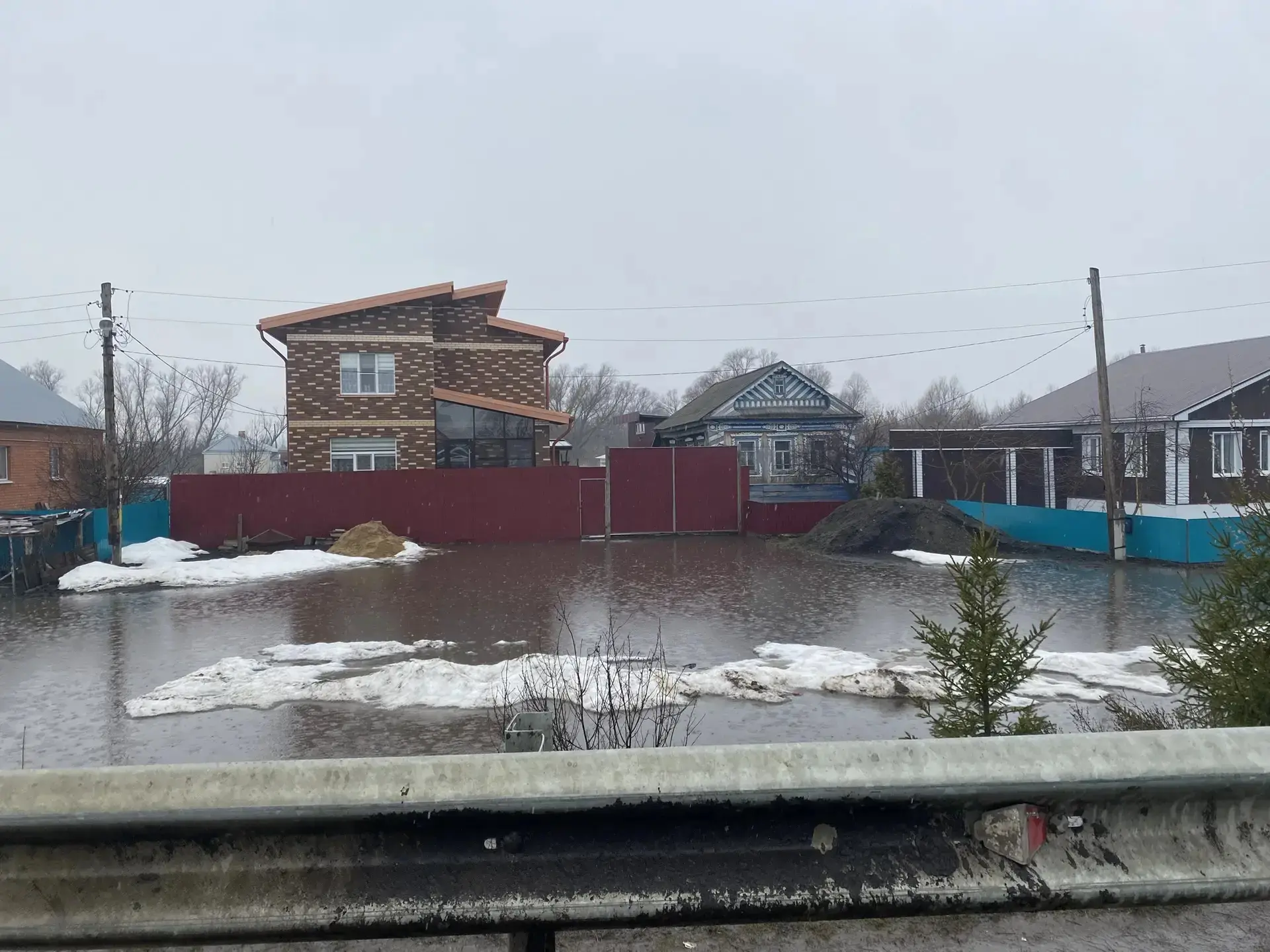❗ В Батыревском муниципальном округе в результате разлива реки Була в с. Батырево произошло подтопле