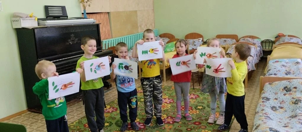 ☝️ Международный день птиц — экологический праздник, который отмечается ежегодно 1 апреля. Цель — пр