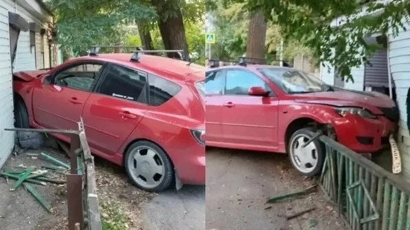 ❗️В Азове легковушка влетела в жилой дом