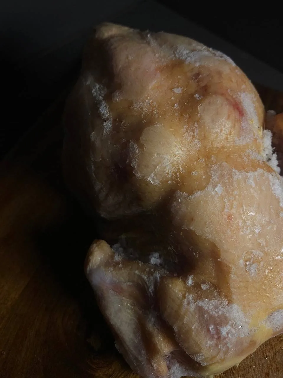 Свежая поставка! 🐔  В продаже появились тушки цыплят из КБР — свежие, качественные и натуральные.  ✅