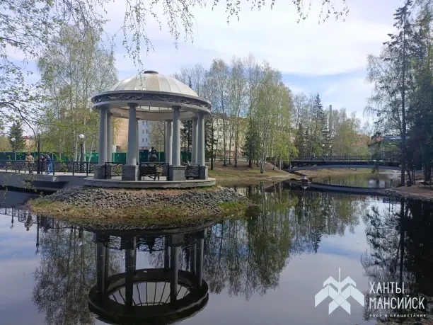 В парке имени Бориса Лосева заработали фонтаны! ⛲  👨‍👩‍👧‍👦 Наступила пора выбрать время и вместе с р