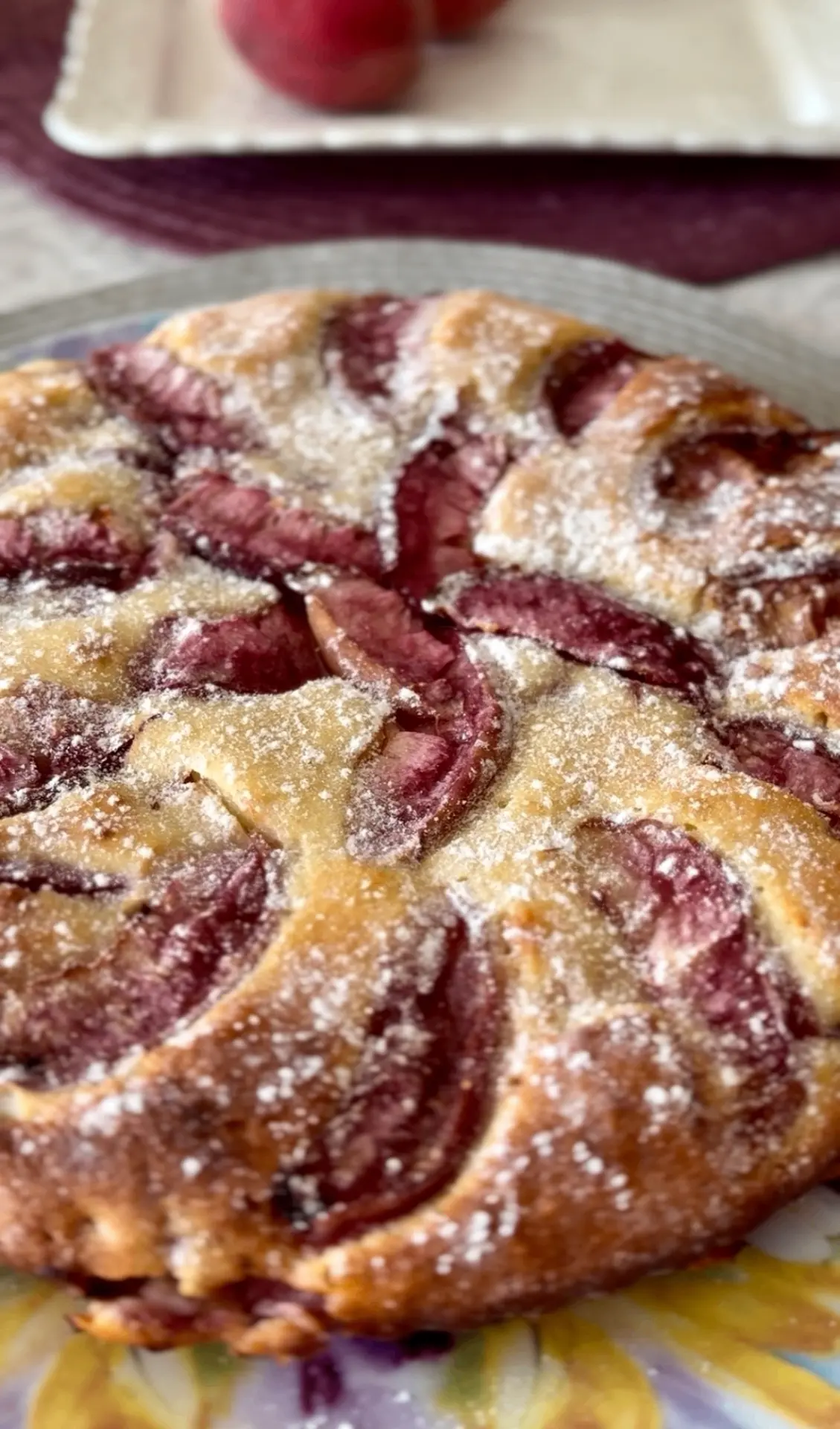 МАННИК С ПЕРСИКАМИ

Делюсь рецептом вкуснейшего манника с персиками — простого десерта, который отли