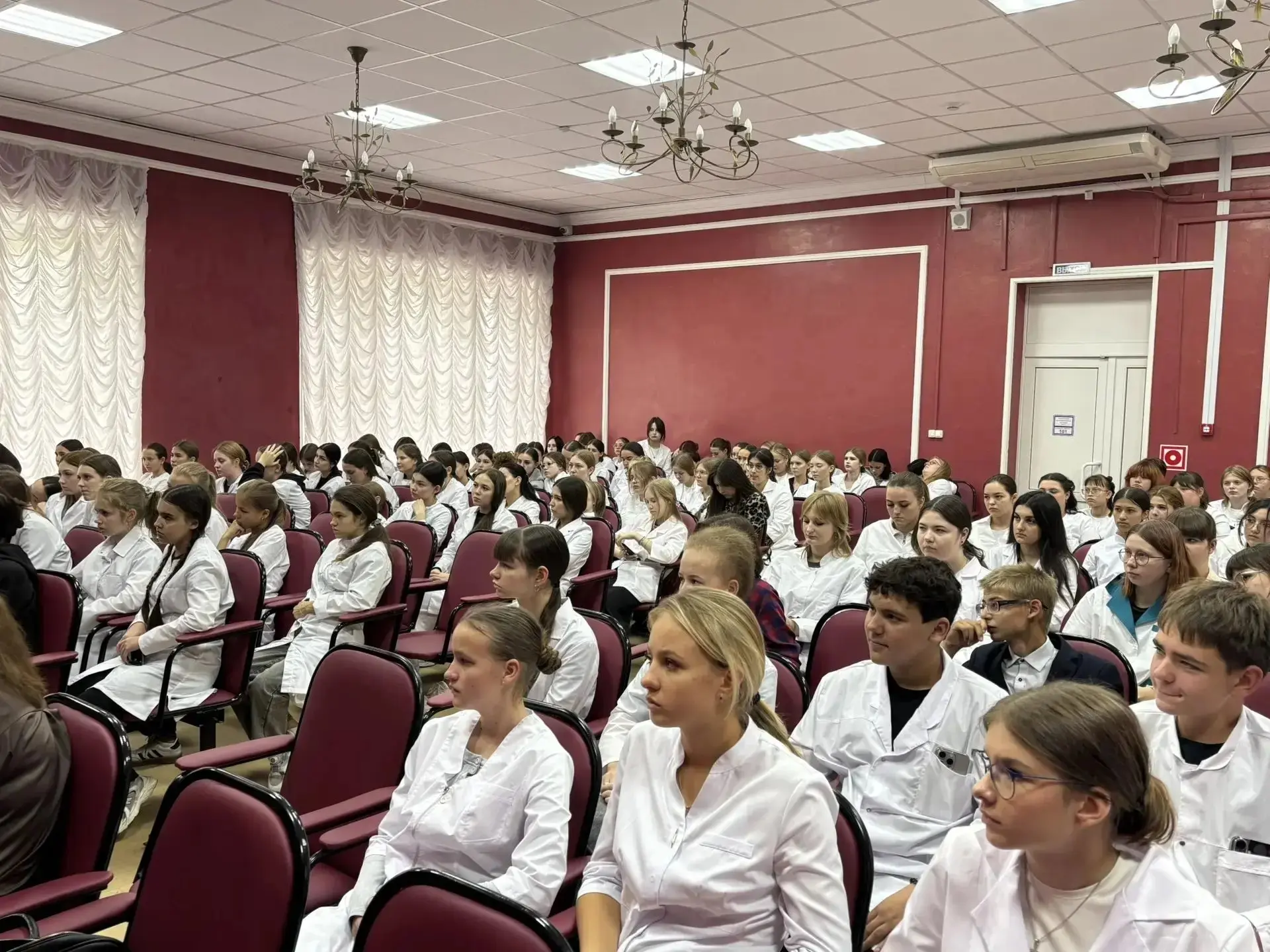 📌В колледже прошла встреча с первокурсниками специальностей «Сестринское дело» и «Лече...