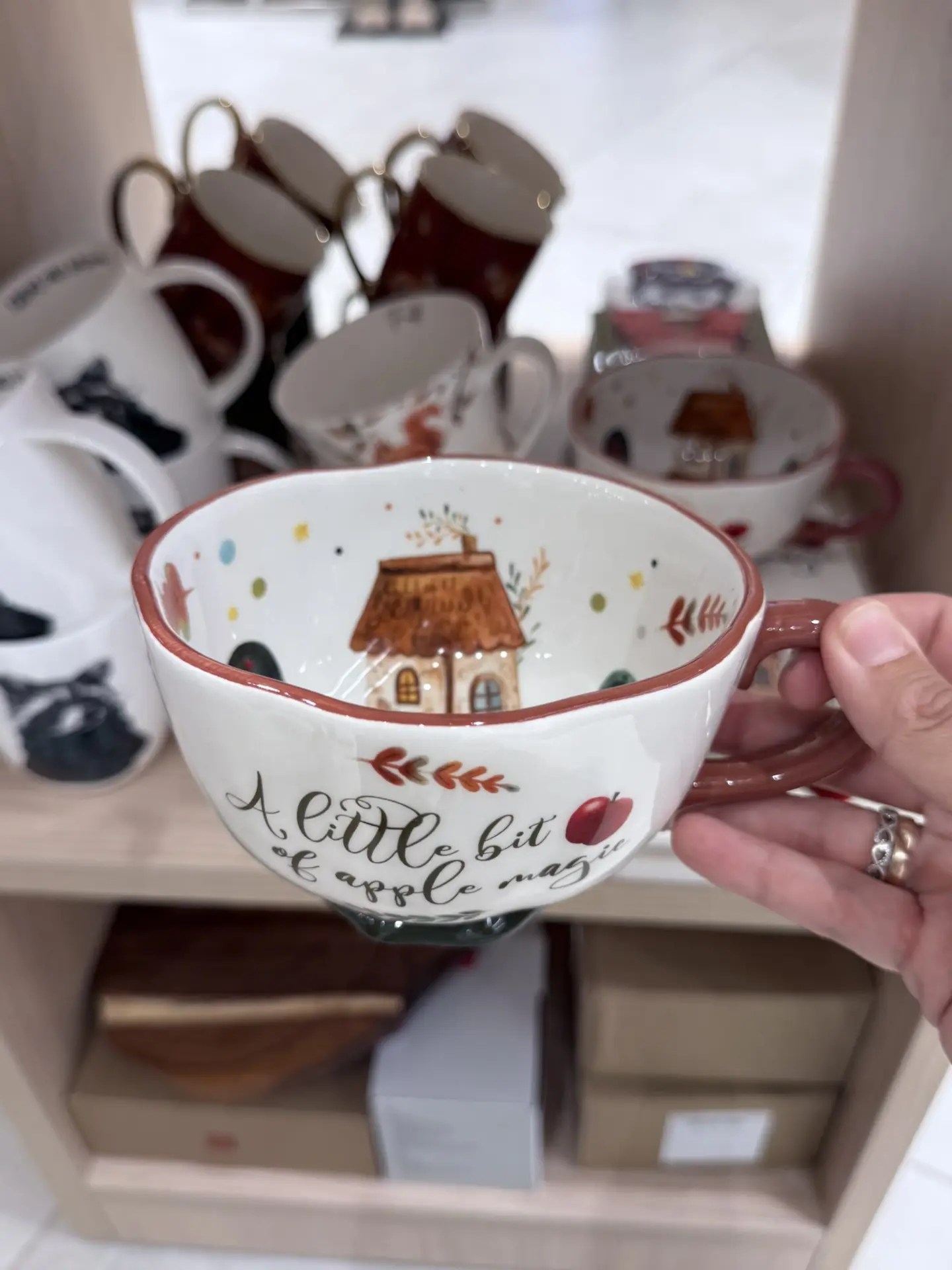 а еще я вчера увидела осеннюю коллекцию в Kuchenland 📸

красиво конечно, дорогобогато как всегда, н
