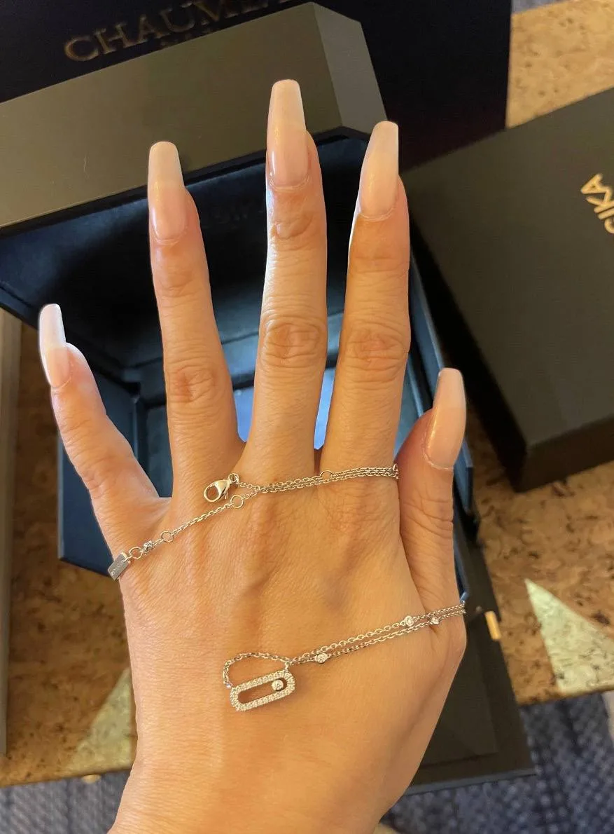 Подвеска Messika 😍

Бренд: Messika
Комплект: Полный 
Состояние: новое, надевался один раз 

Стоимос