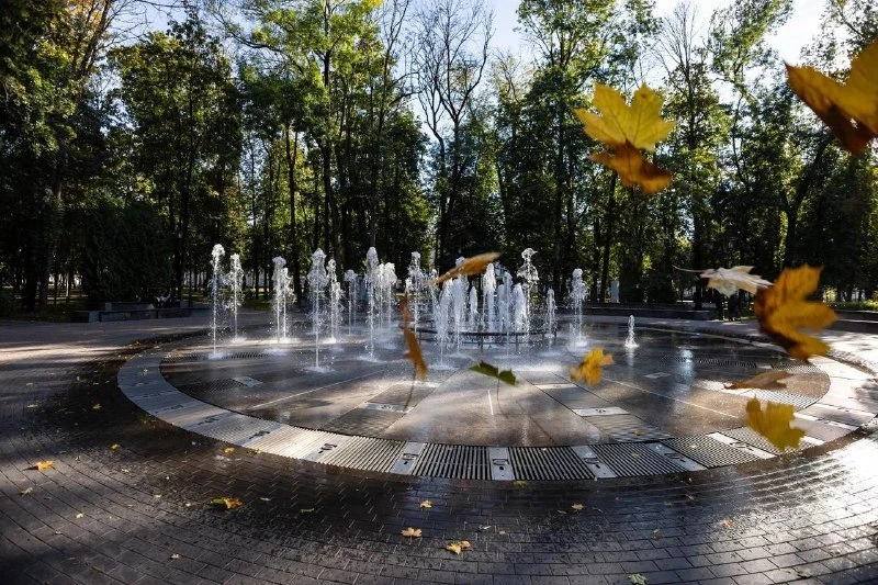 💧 Фонтаны в Смоленске уходят на зимние каникулы! С сегодняшнего дня они перестают рабо...