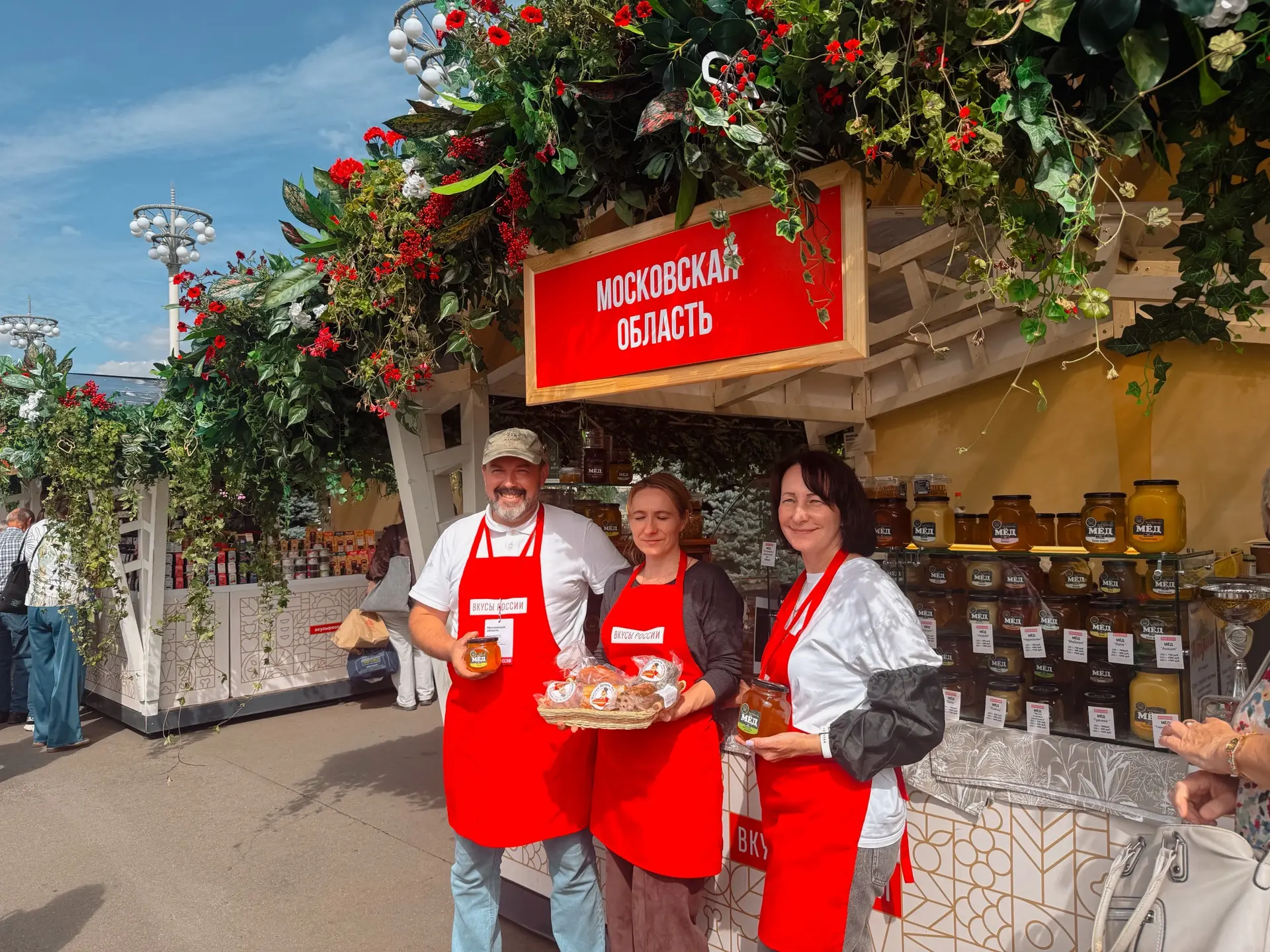 Сегодня сходили на фестиваль «Вкусы России» на ВДНХ. Ваш покорный дрищ-гурман была гото...