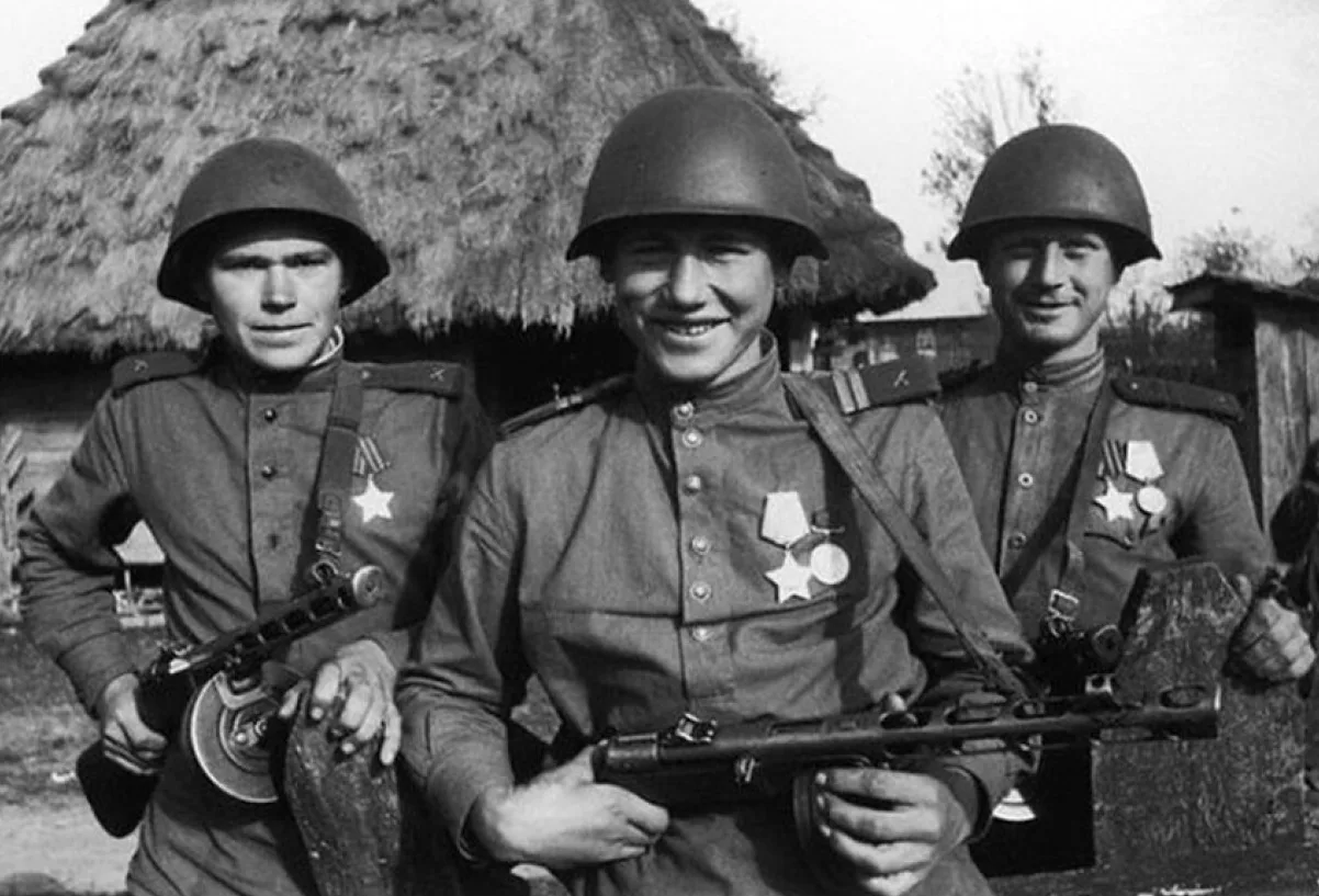 Они считали себя неуловимыми. После войны бывшие каратели растворились в толпе, сменили...
