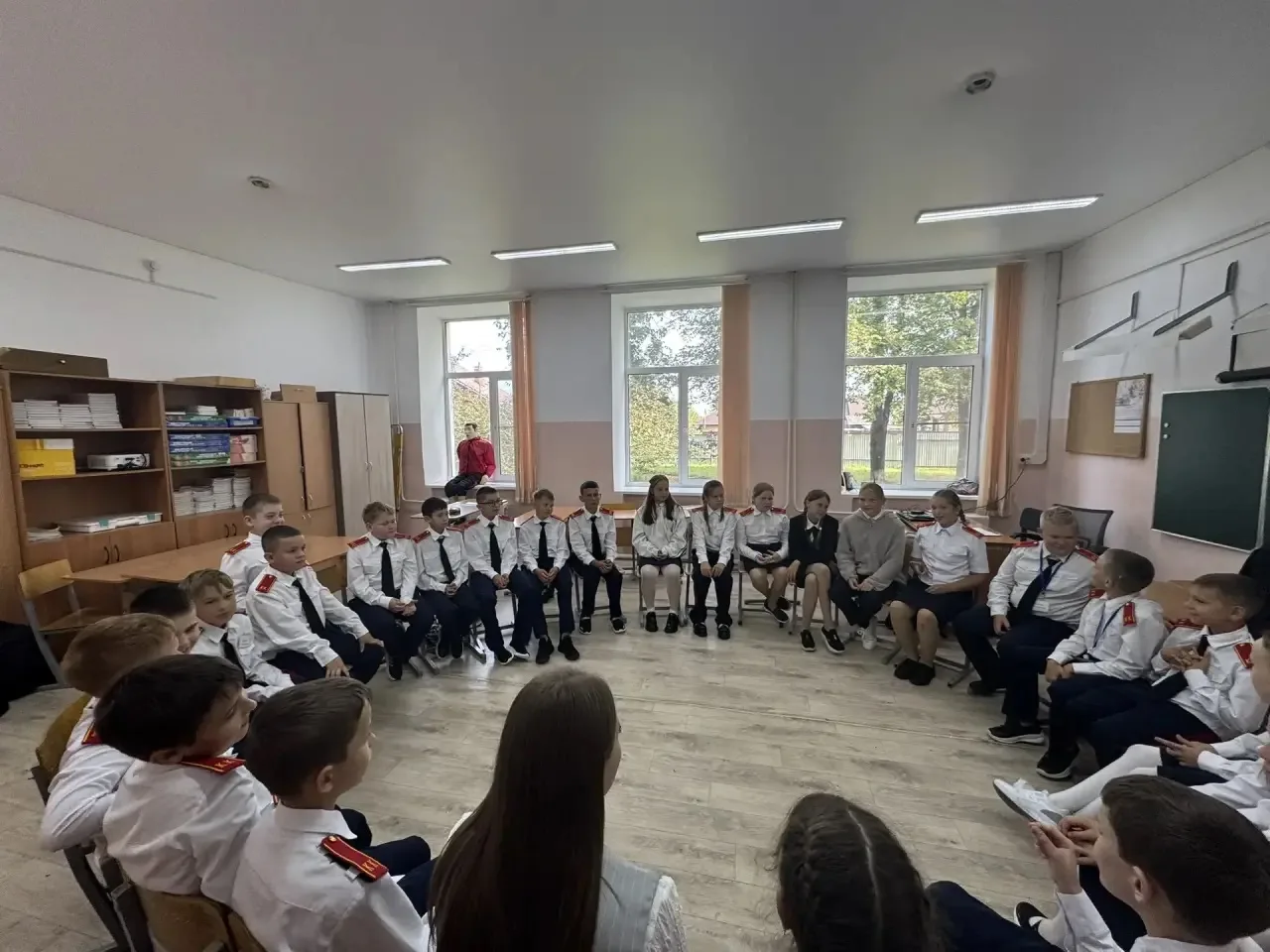 Сегодня ученики 5А класса приняли участие в тренинговом занятии  «Пойми себя – пойми др...