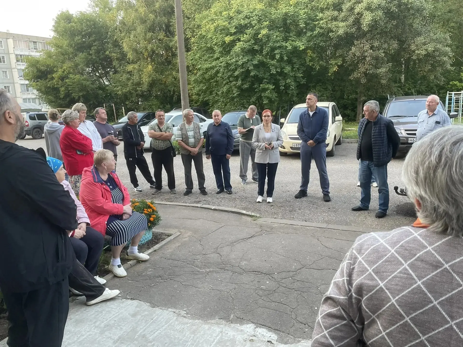 В РАМКАХ РЕАЛИЗАЦИИ ГУБЕРНАТОРСКОГО ПРОЕКТА "ВЯТСКИЕ ДВОРИКИ"