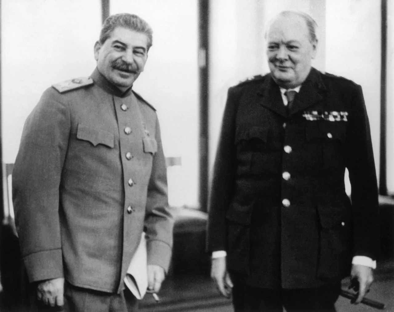 "Нацистский режим неотличим от худших черт коммунизма. Он лишён каких-либо основ и принципов, кроме 
