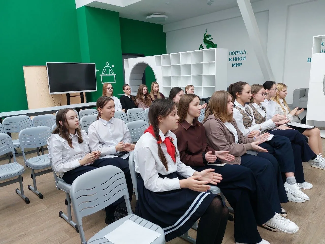 16 февраля в стенах библиотеки прошёл школьный этап Всероссийского конкурса чтецов прозы "Живая клас