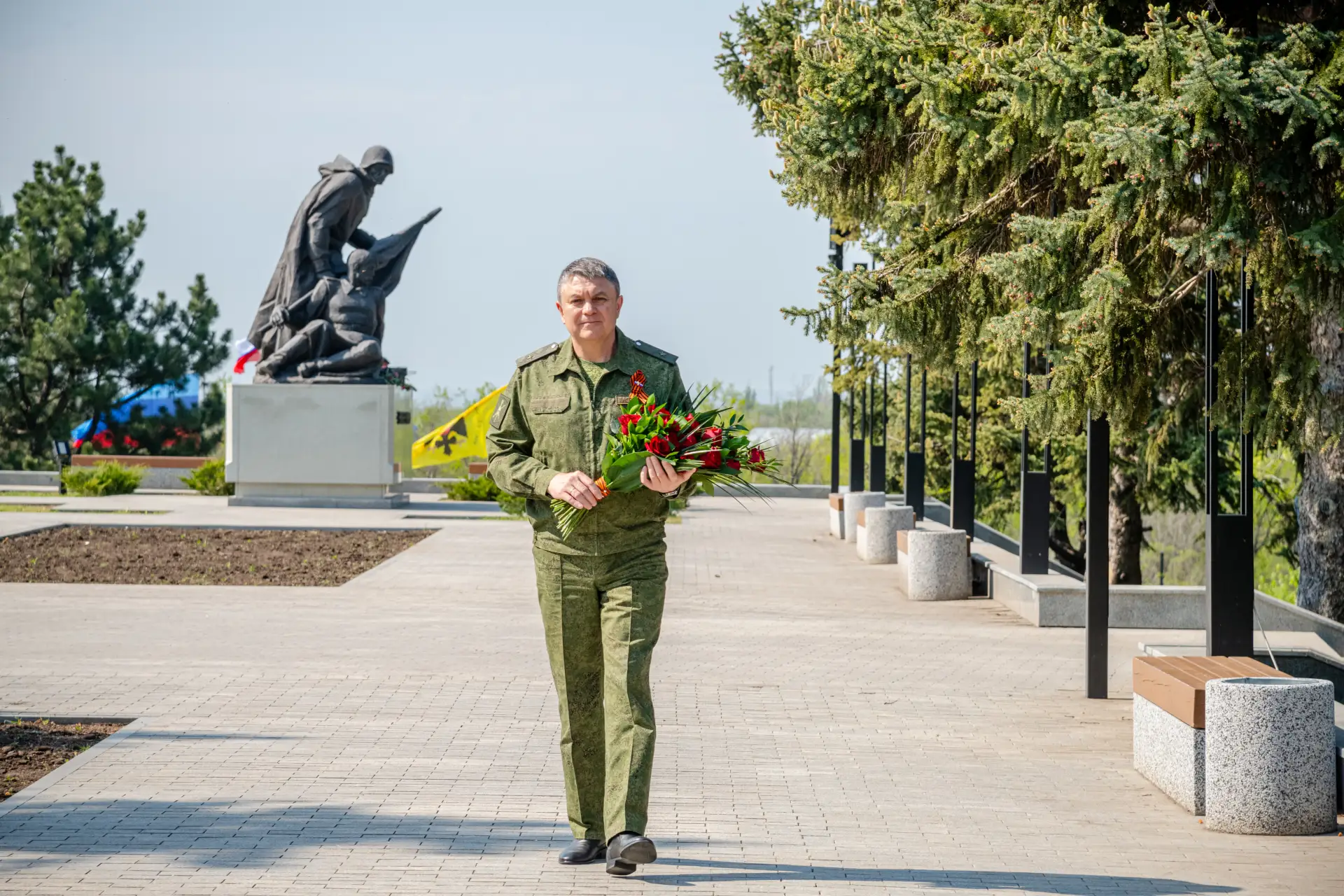 Возложил цветы к мемориалу «Острая Могила». Это особенное место на луганской земле. Здесь, среди тиш
