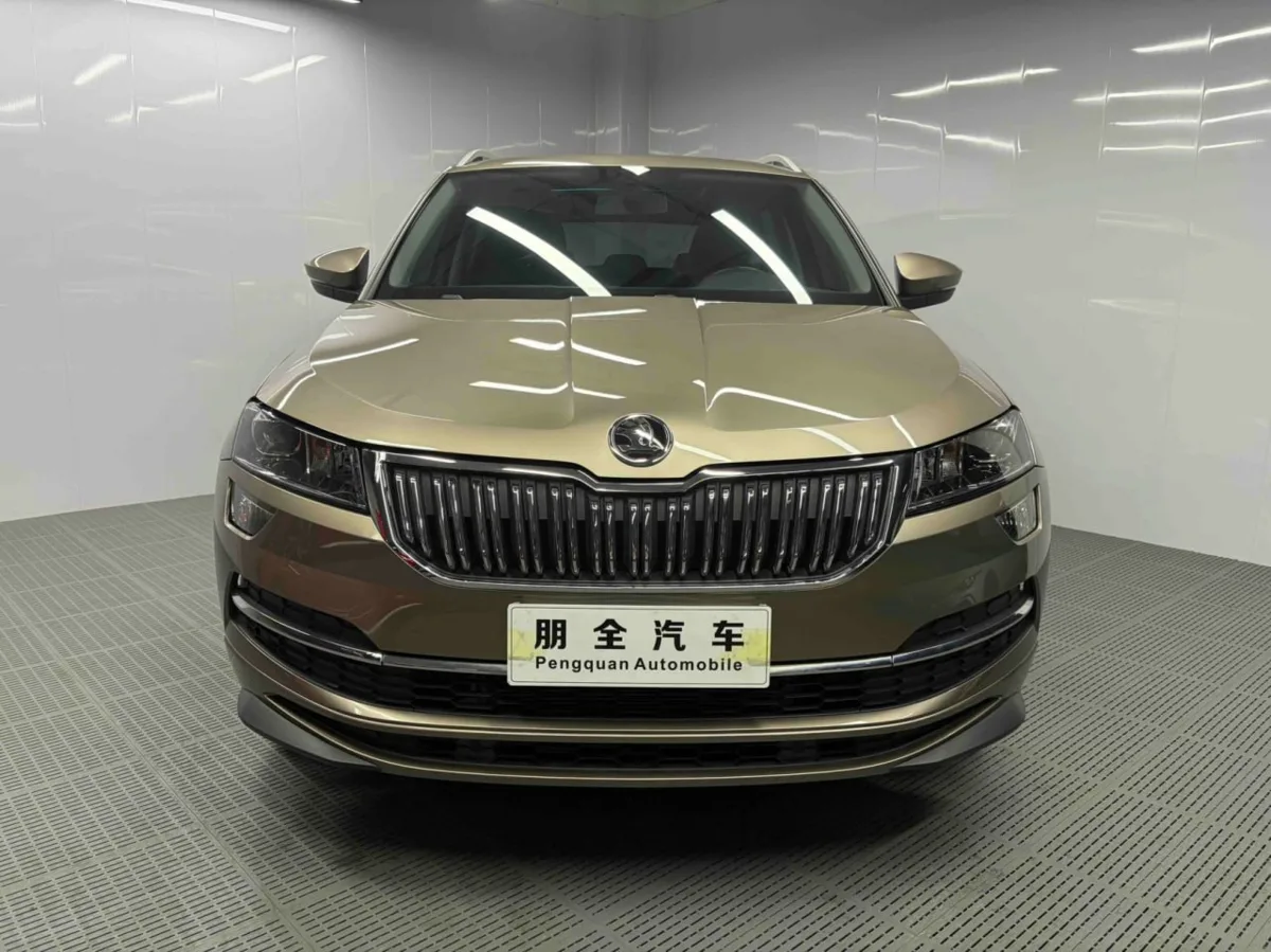 🇨🇳 Skoda Karoq 1.4 · 2021