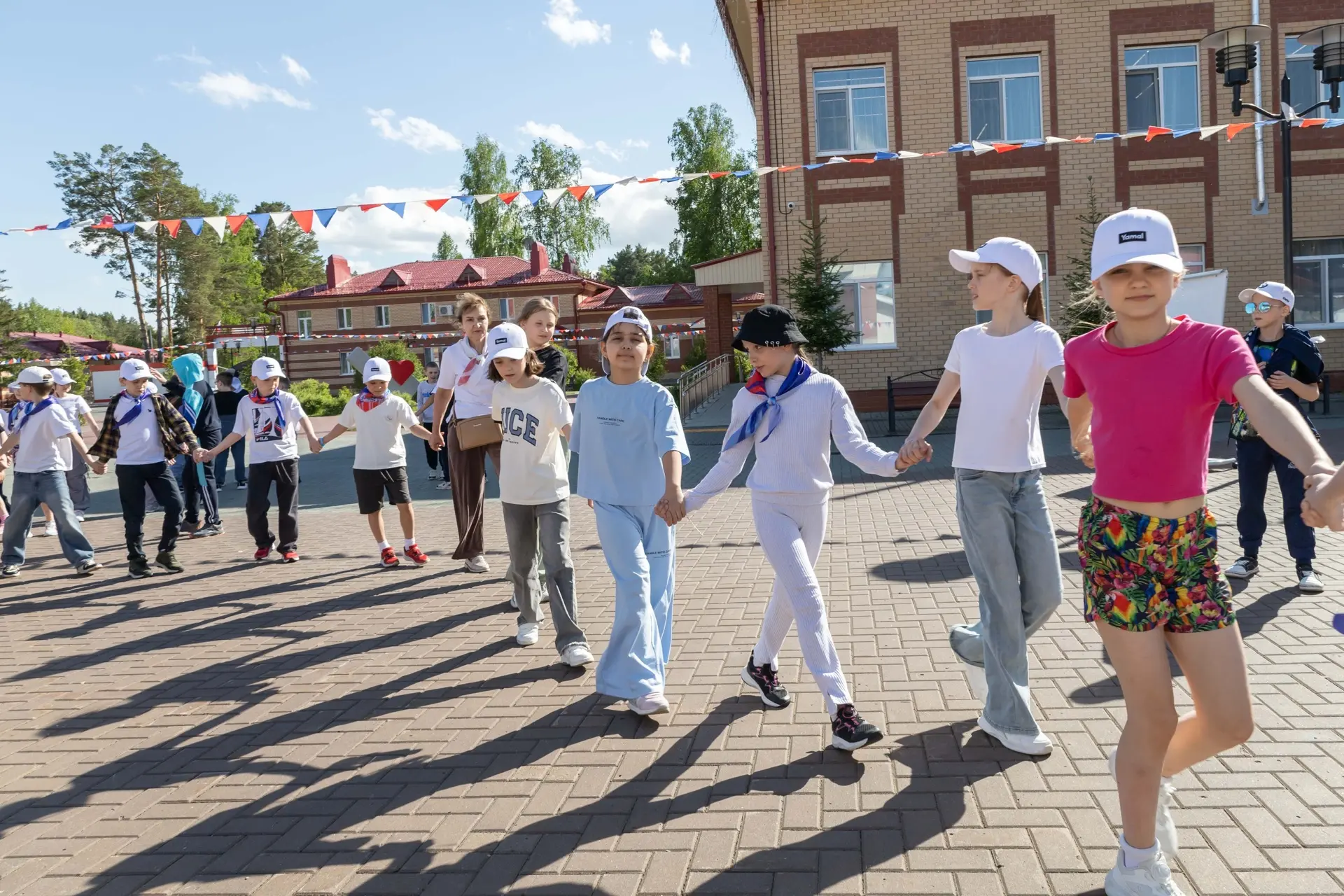 ПЕРВООТКРЫВАТЕЛИ  📌 На смене «Содружество Орлят России: Лаборатория открытий» прошла игра-путешестви
