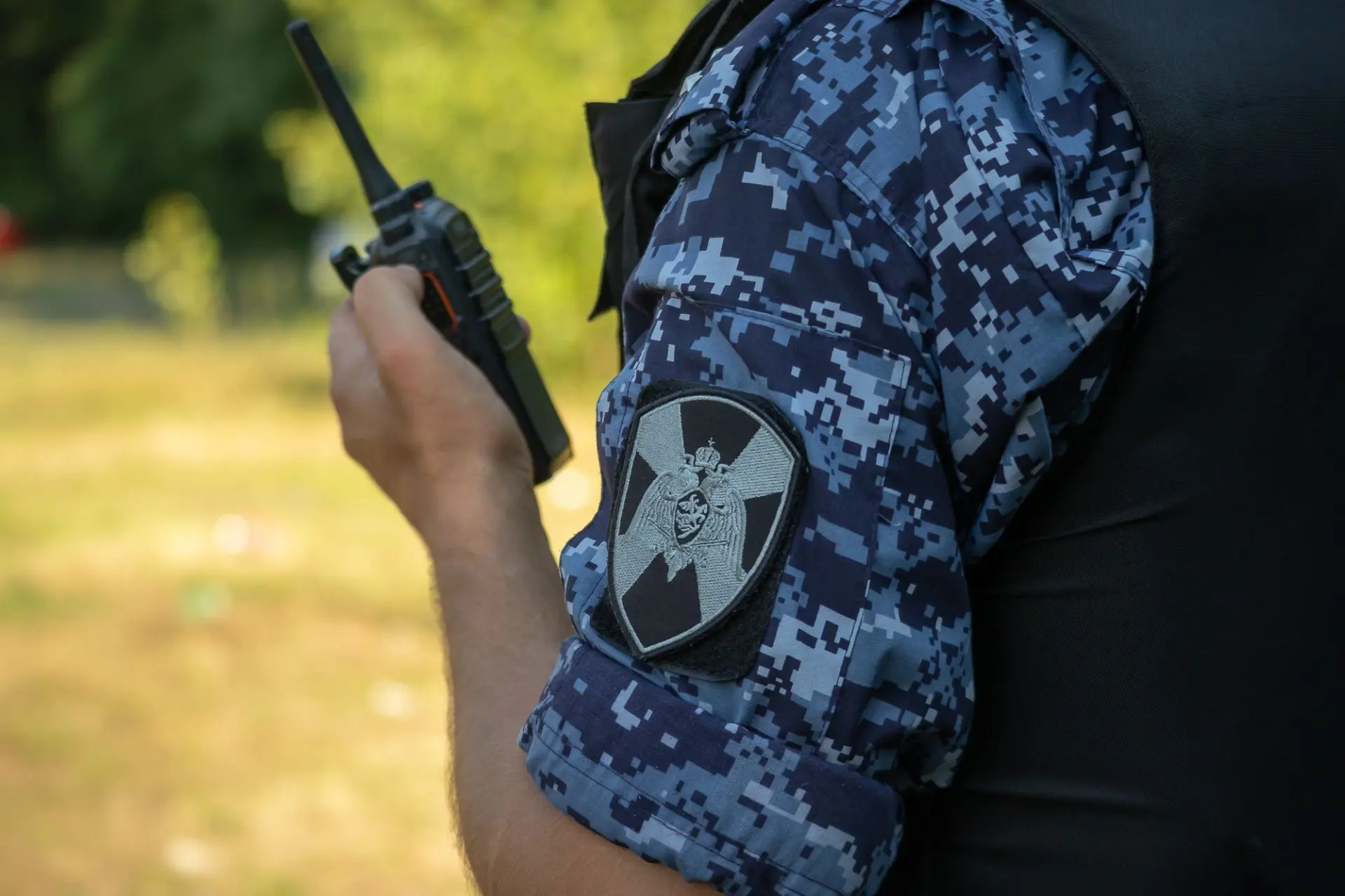 В Краснодаре росгвардейцы задержали мужчину за подмену штрихкодов на товарах