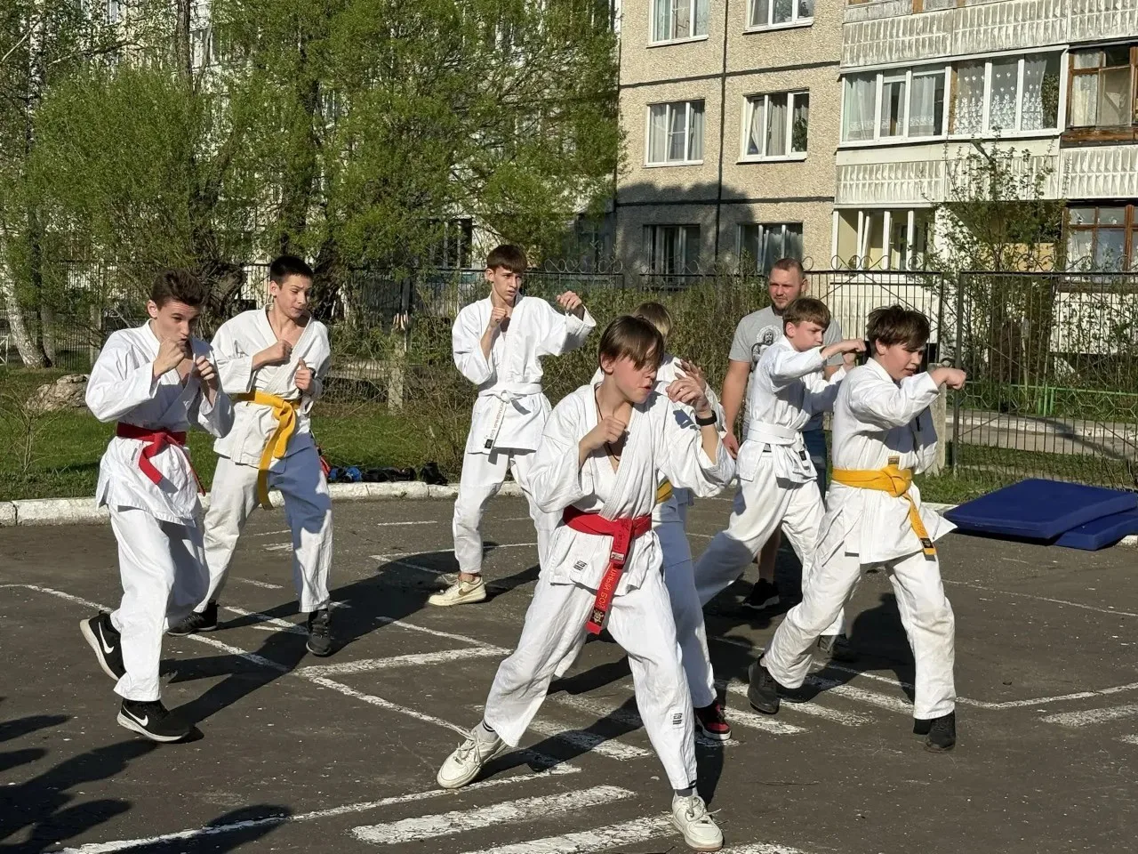 Наши традиции: тепло сердец и живая память Структурное подразделение 2, ОЦ №4  Вместе с мамами и пап