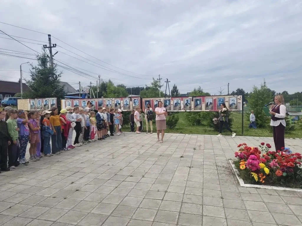 Сегодня — 22 июня. День памяти и скорби.

Этот день навсегда вписан в историю нашей страны черной да
