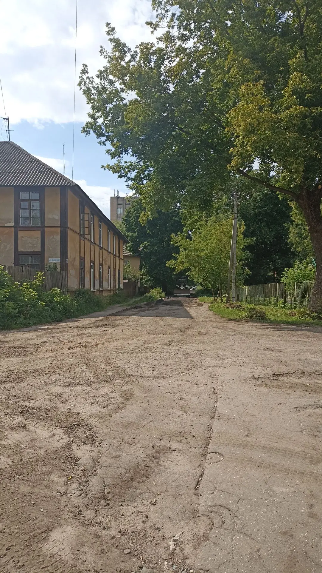 5 августа, на запрос по ремонту дороги к депутату Ивановской городской Думы Клыгину И.А...
