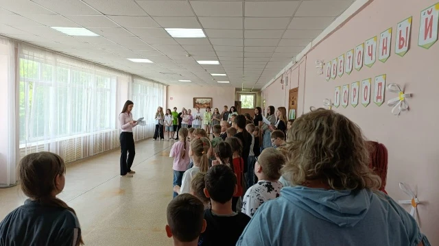 В летнем городском лагере школы № 46 состоялась краеведческая игра «Листая прошлого страницы».

Юные