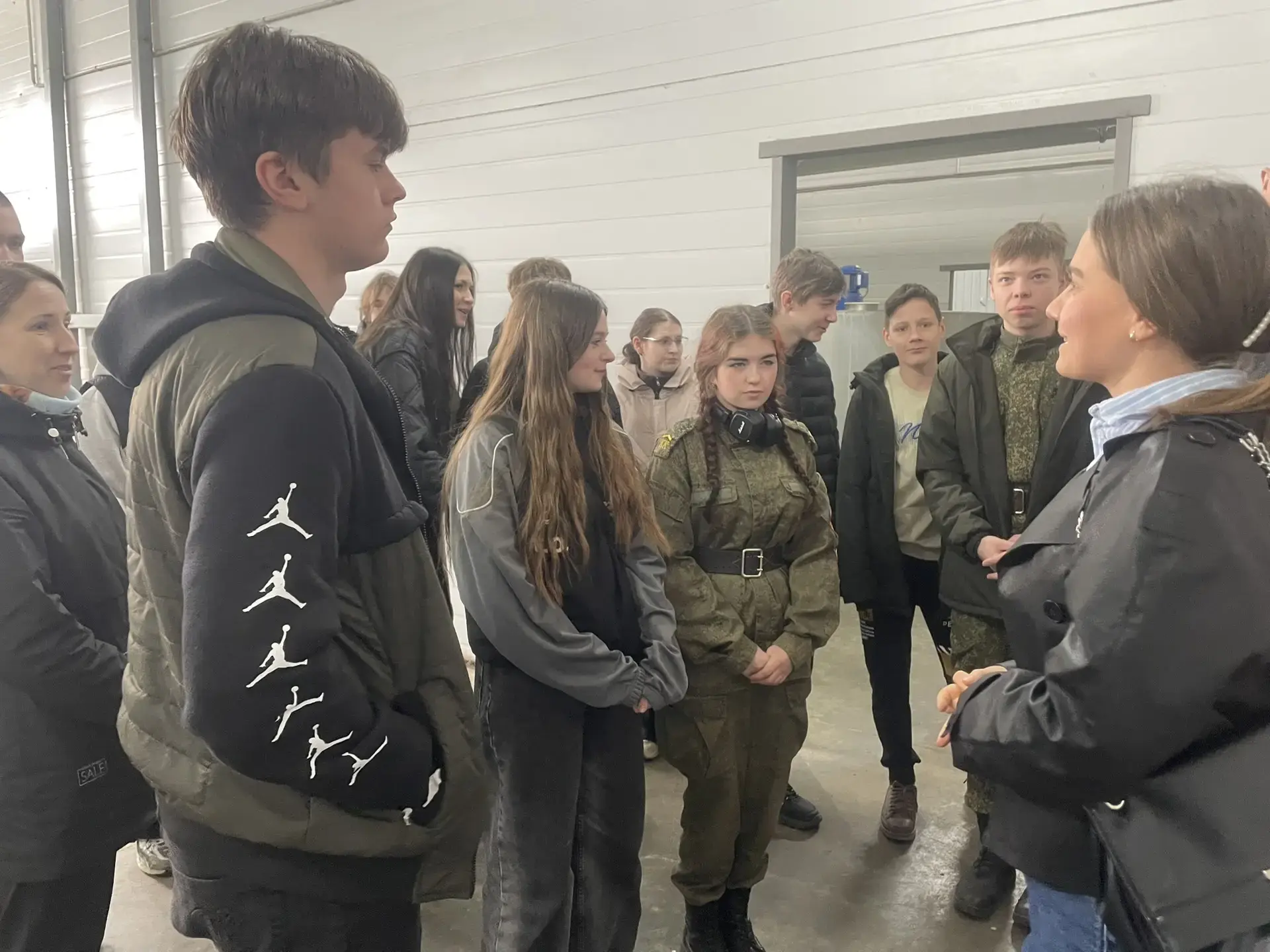 Девятиклассники Центра образования Вощажниковская школа сегодня приняли участие в профориентационной
