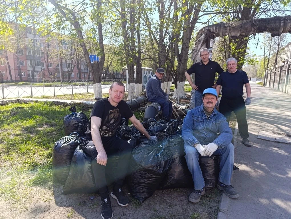Весна-время наведения чистоты и порядка, а субботники-это добрая традиция объединяющая ...