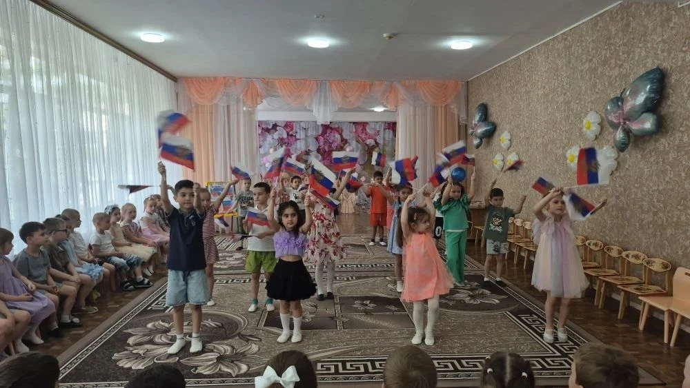 12 июня наша страна отмечает замечательный праздник — День России, день свободы, мира и добра. Этот 