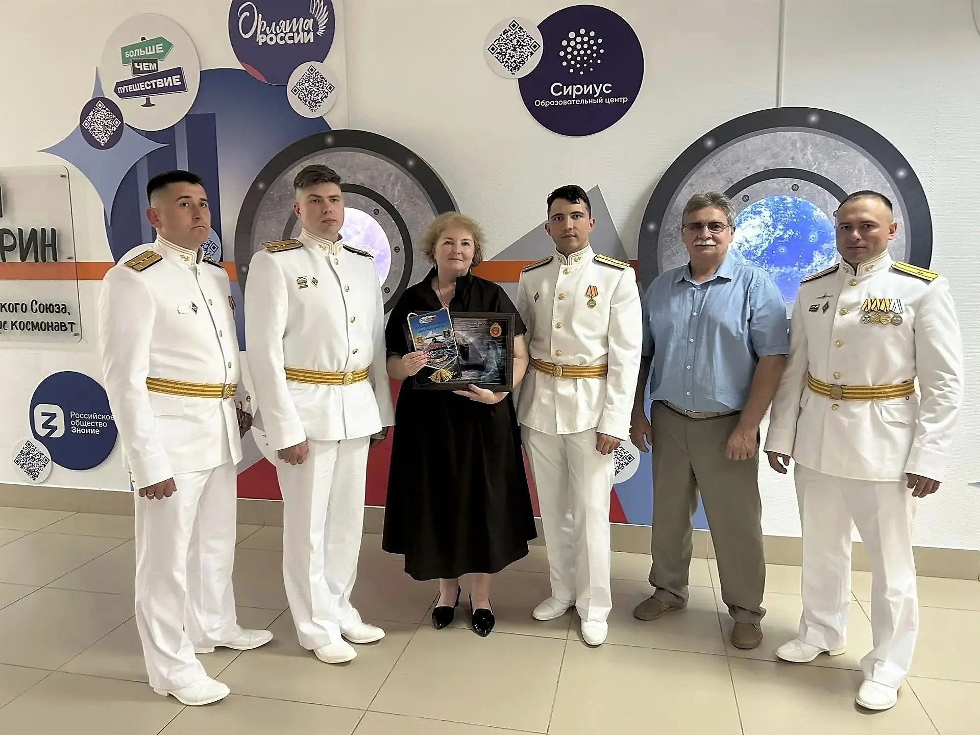 🛟⚓️ Обучающихся Заозёрной школы № 16 посетили гости - подводники с атомного подводного...