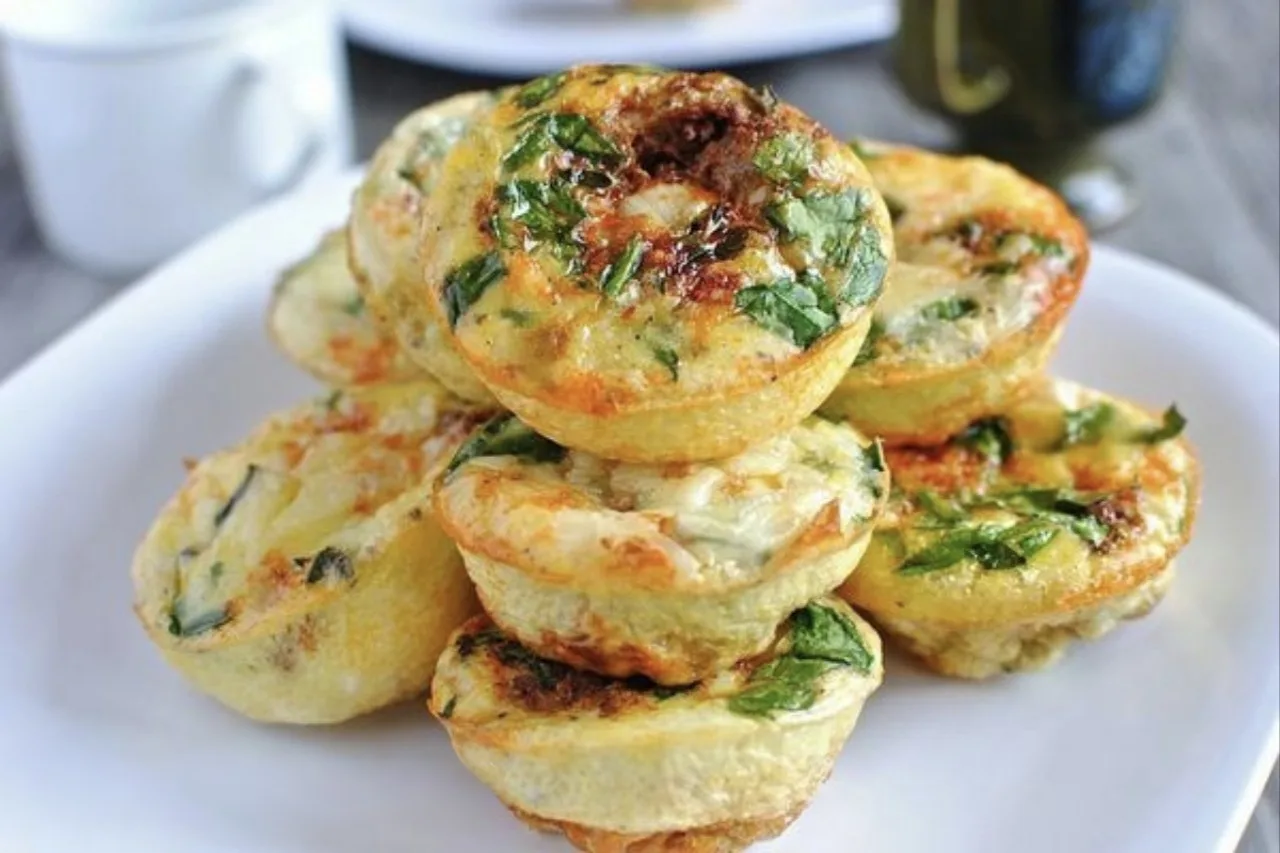 ТВОРОЖНАЯ МИНИ-ЗАПЕКАНКА С ОВОЩАМИ В ДУХОВКЕ #запекание #завтрак #ужин #закуска