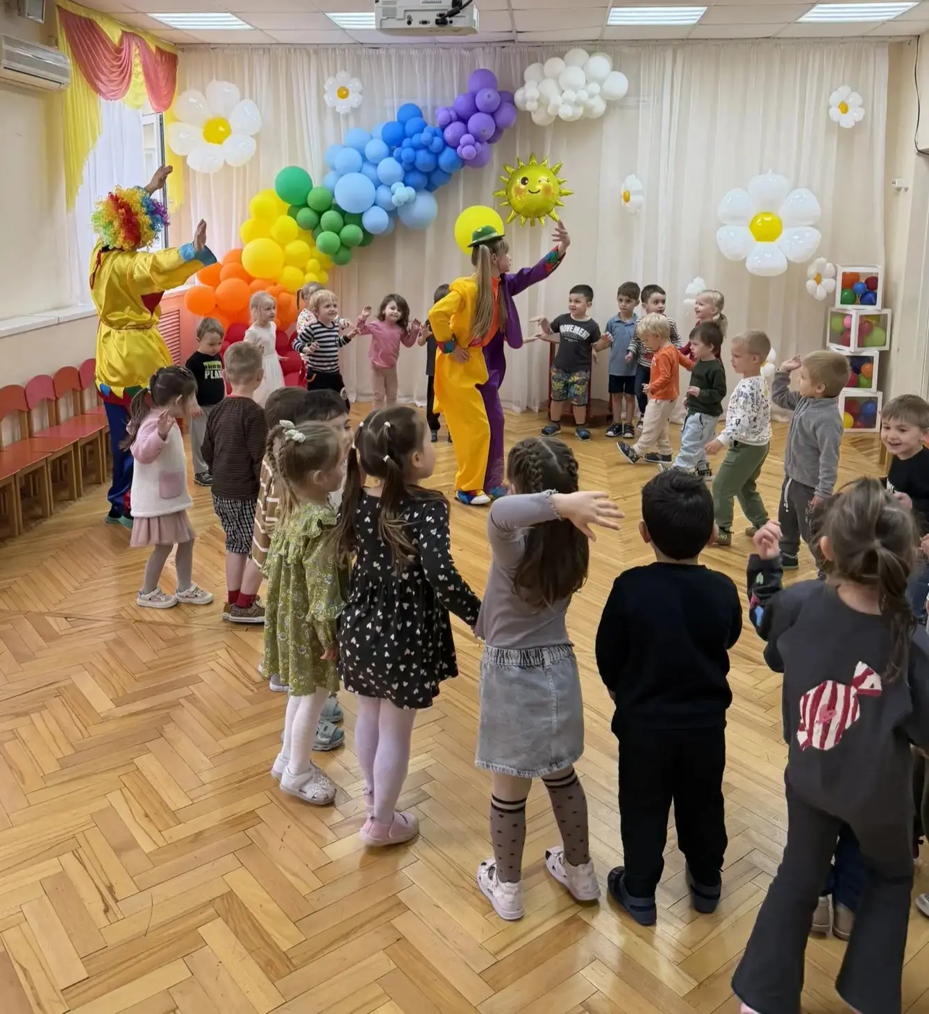 В честь Международного Дня защиты детей в детском саду прошло весёлое мероприятие для в...