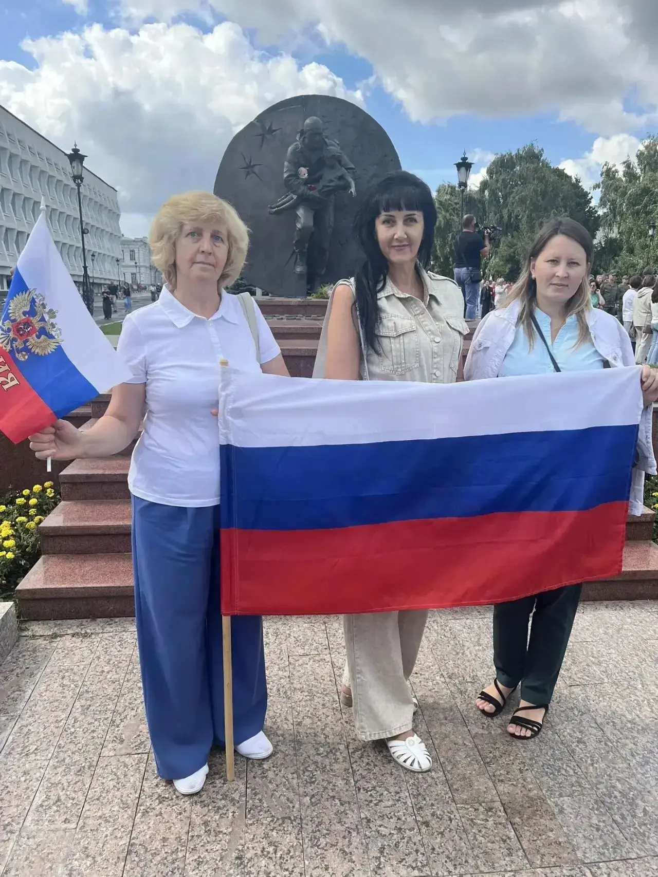 Педагоги нашей гимназии приняли участие в праздничных мероприятиях, приуроченных ко Дню...