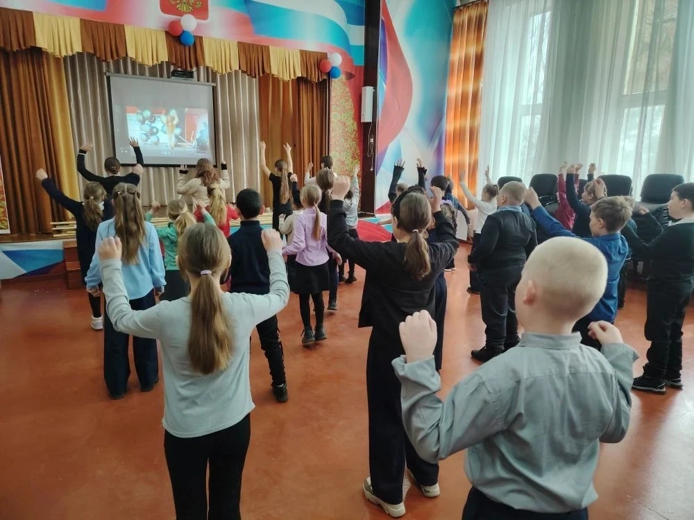 Активные перемены с Наставниками
"Физкультминутка для Орлят России", посвященная Всемирному дню здор