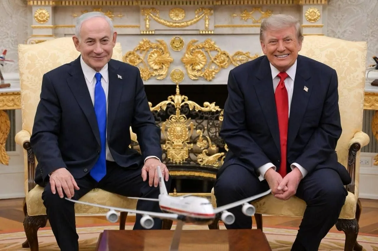 🗞🗞🗞 НОВОСТНОЙ ФОН ПОД ВЕЧЕР!

👆Встреча Трамп с Зеленским в Белом доме завершилась. Она длилась о