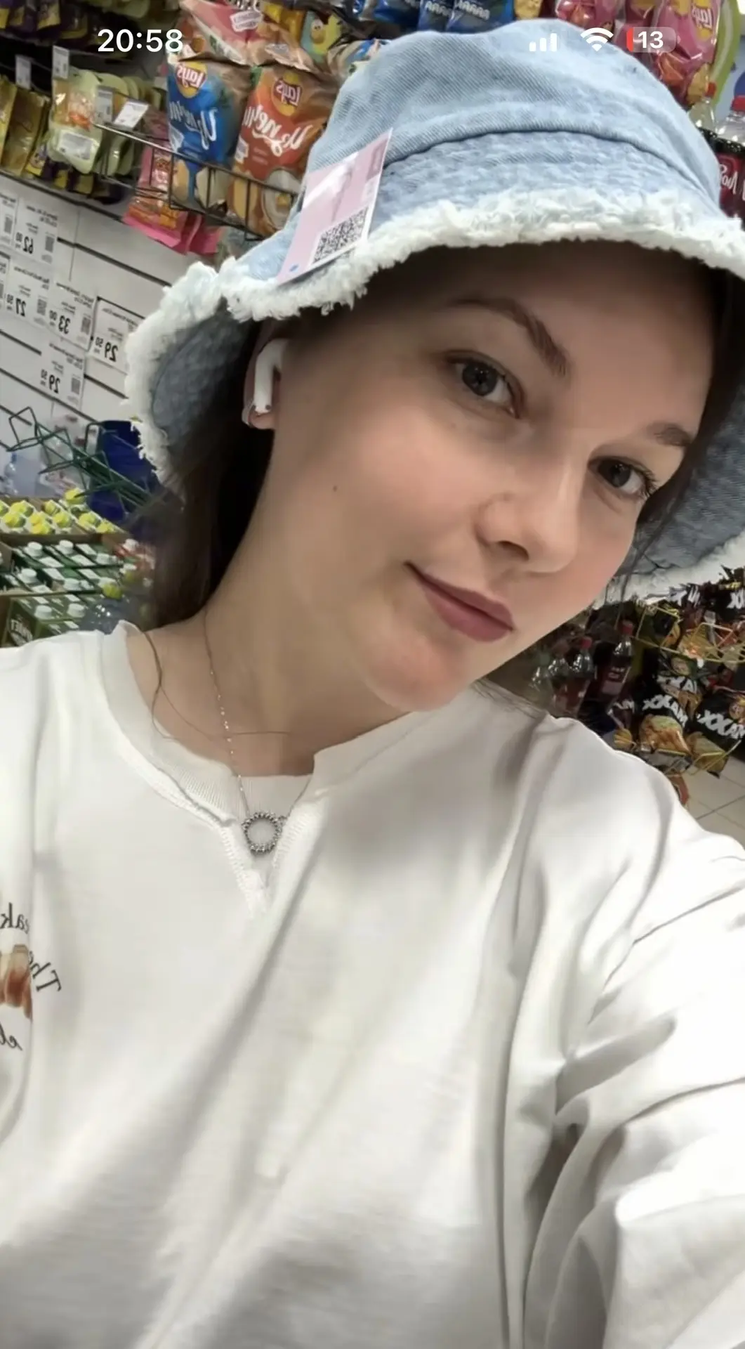 Я сегодня красила панаму из Фикса 🤎
Конечно, можно было купить в BeFree, но мне не хотелось тратить